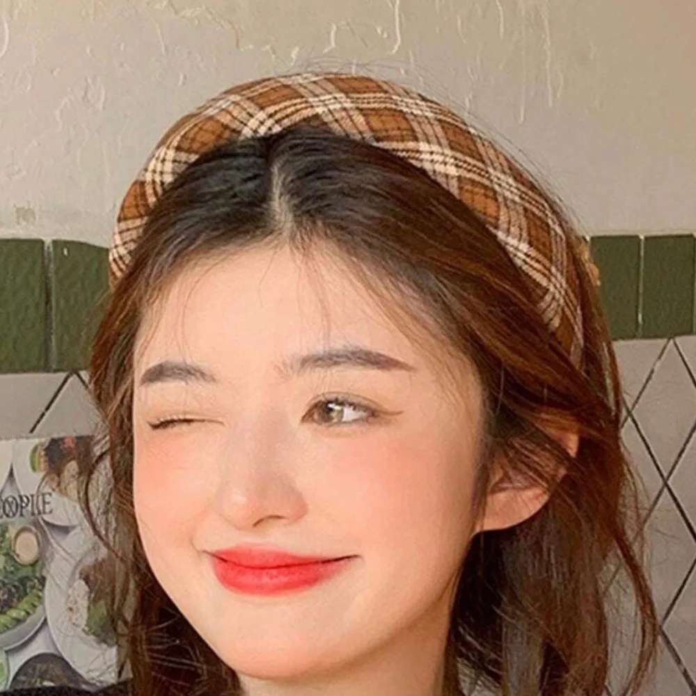 Neutral Plaid Minimalist Headband - Picture 4 of 9